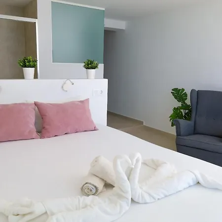 Sleep On The Sea * Callao Salvaje