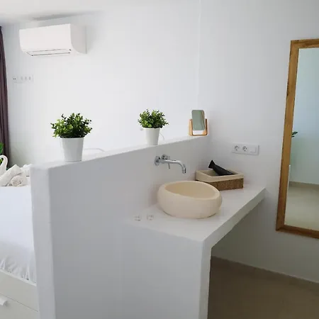 Sleep On The Sea Callao Salvaje